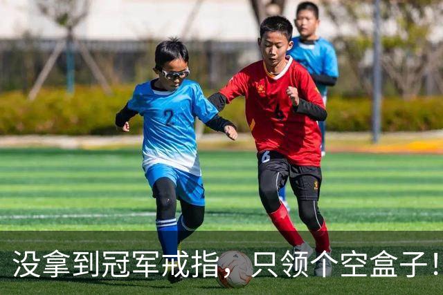 没拿到冠军戒指，只领个空盒子！全联盟最离谱老板，尼克斯要拆队